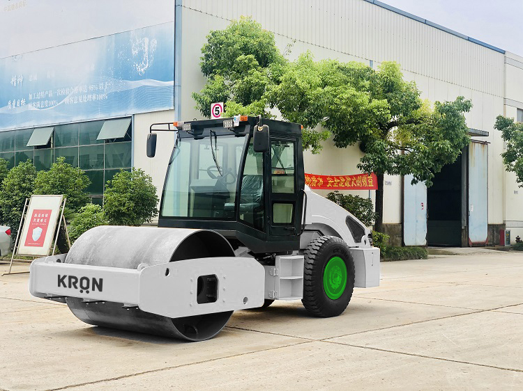 Road roller (soil) KRON SC8