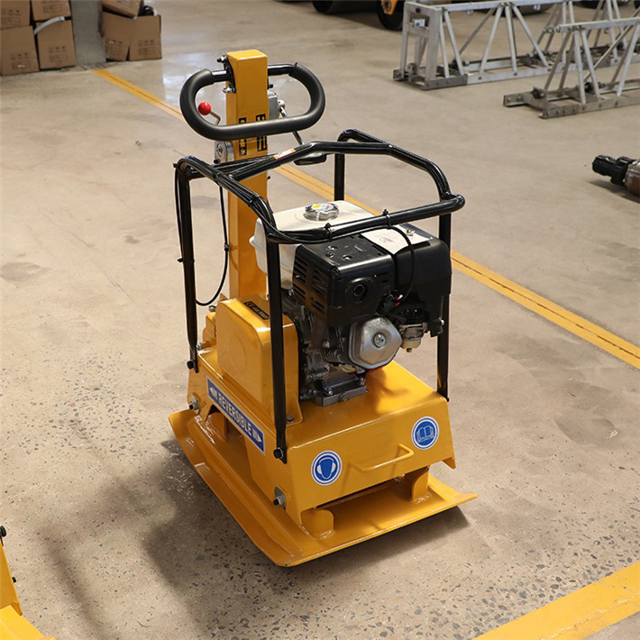 Vibrating plate KRON PC160