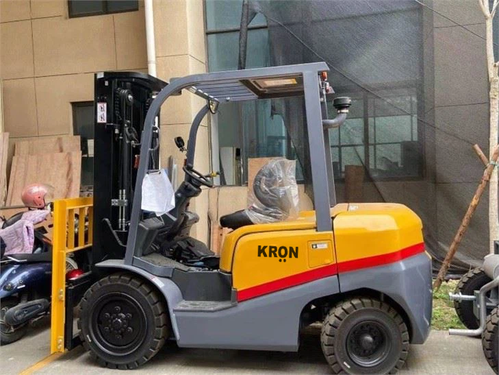 Вилочный погрузчик КRON DF2000